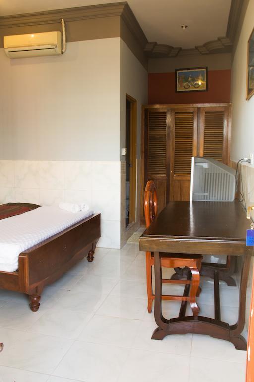Royal Guest House Phnom Penh Exterior photo